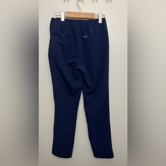 Jaanuu Scrub Set in Navy - Picture 5 of 10